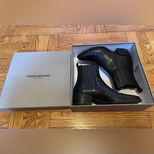 Vagabond women black marja Chelsea boots in size 38